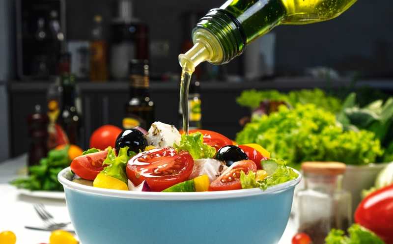 «Зеленая» средиземноморская диета снижает уровни маркеров старения мозга